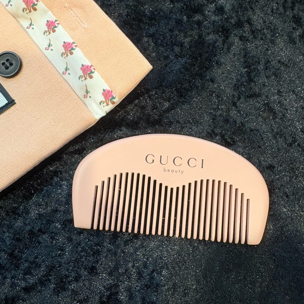 Gucci Pink Beauty Hair Comb - Picture 4 of 6